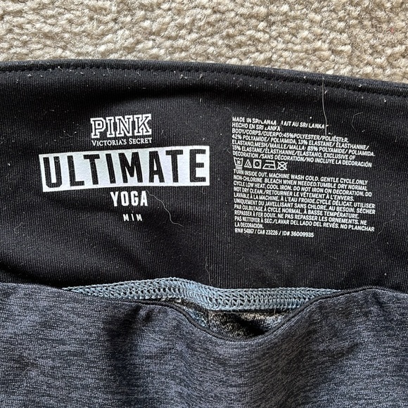 Pink by Victoria Secret Ultimate Yoga - Picture 3 of 3